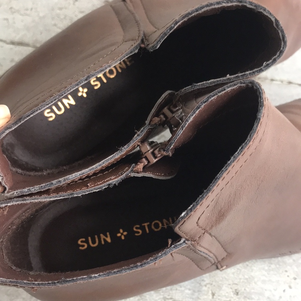 Sun + Stone Cadee Brown Basic Ankle Bootie Side Z… - image 7